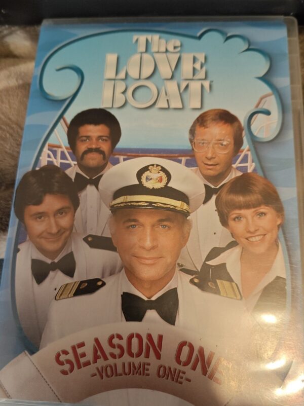 The Love Boat season one volume one - Image 2