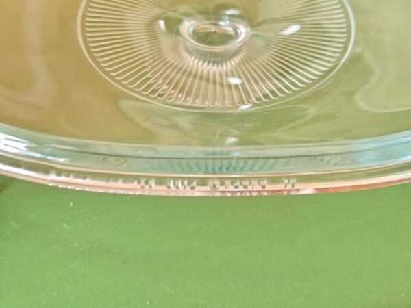 CorningWare casserole dish with lid - Image 4