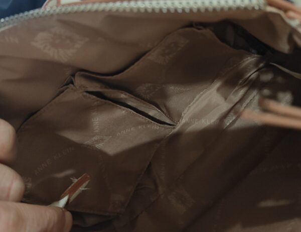 Ann Klein crossbody purse - Image 5