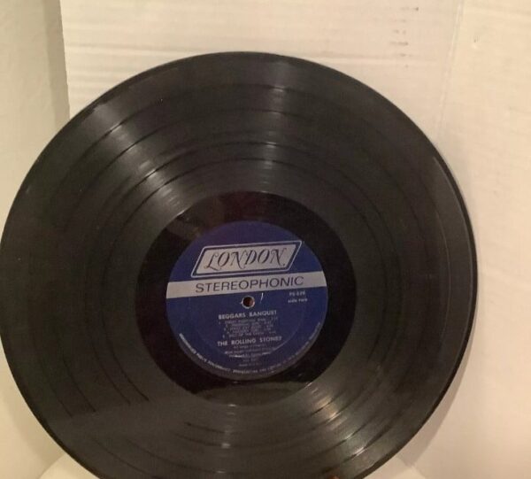 Rolling Stones beggars banquet vinyl - Image 4