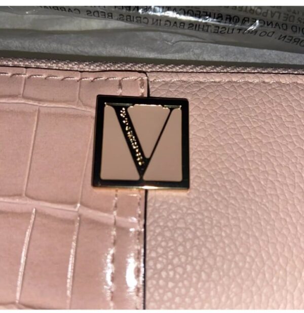 Victoria's secret wallet
