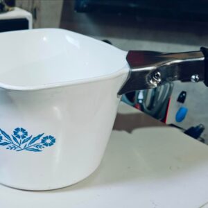Vintage CorningWare measuring pan