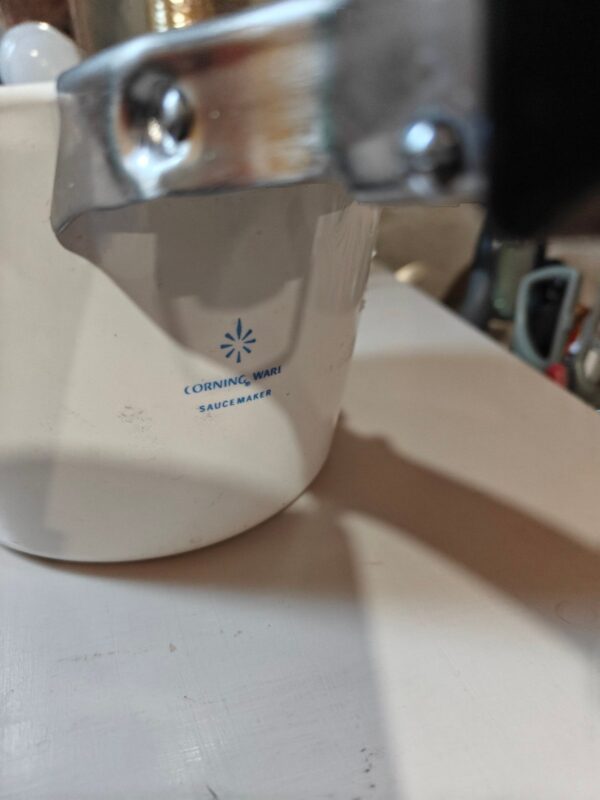 Vintage CorningWare measuring pan - Image 5