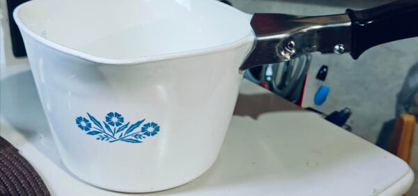 Vintage CorningWare measuring pan - Image 6