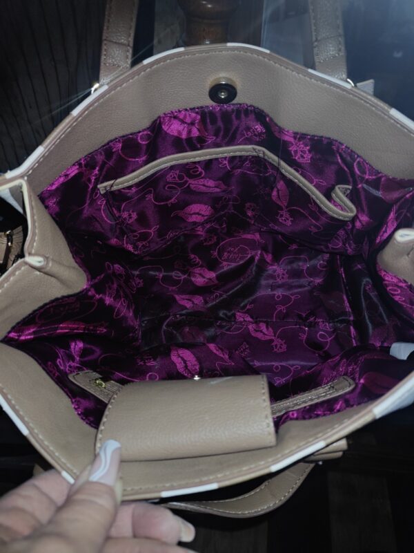 Betsey Johnson - Image 4
